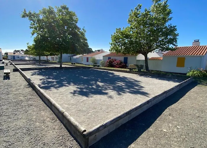 Maison Avec Piscine Chauffee, Tennis, Wi-fi A 600m De La - Fr-1-231-311 度假居 *