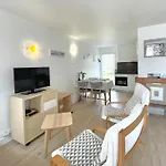 펜션 Maison Avec Piscine Chauffee, Tennis, Wi-fi A 600m De La - Fr-1-231-311 *