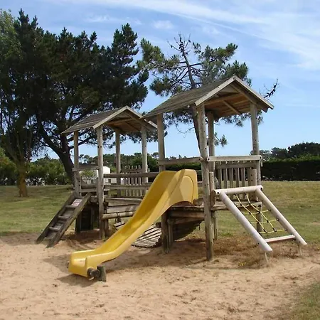 Maison Avec Piscine Chauffee, Tennis, Wi-fi A 600m De La - Fr-1-231-311 * Brétignolles-sur-Mer