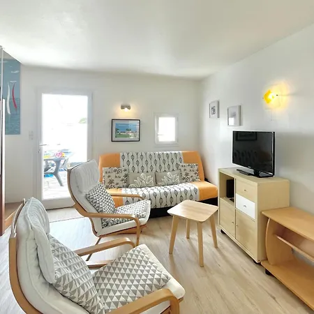 Maison Avec Piscine Chauffee, Tennis, Wi-fi A 600m De La - Fr-1-231-311 Nyaraló *