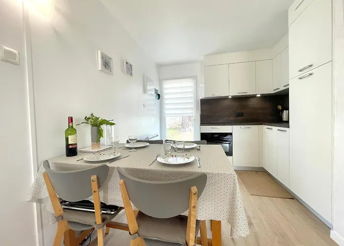 Maison Avec Piscine Chauffee, Tennis, Wi-fi A 600m De La - Fr-1-231-311 *